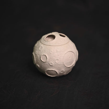 [奇怪先生 x Gohobi Gallery] White & Black Moon Planet Teapot