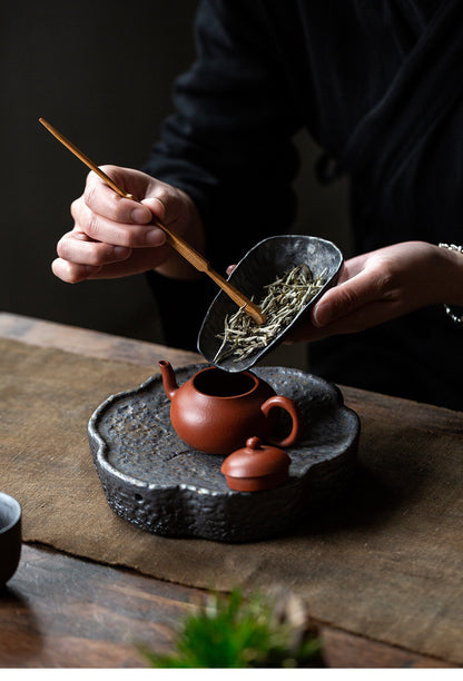 Cuillère à thé Gongfu en céramique noire et dorée de Gohobi