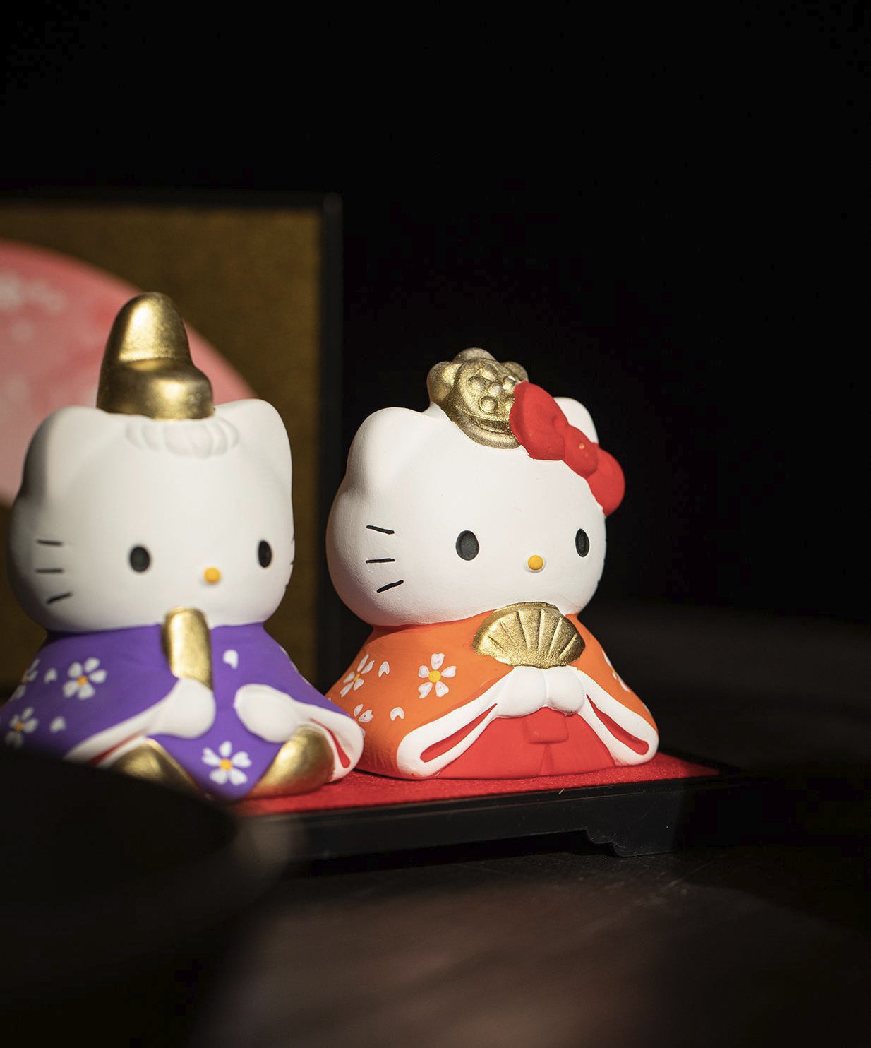 Hello Kitty Couple Ornaments - Ceramic Cute Desktop Decorations Gift Box