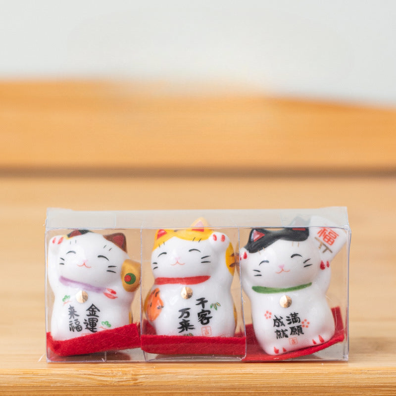 Gohobi A set of 3 Ceramic Lucky Cat Ornaments