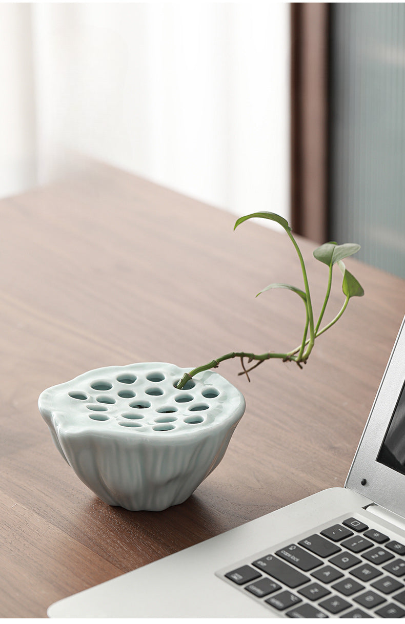 Vase de table blanc et bleu style japonais Gohobi Lotus