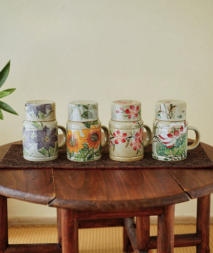 Tasse à café Gohobi peinte à la main avec motif floral bleu et blanc et couvercle