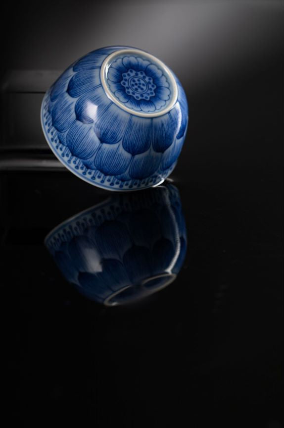 [清本源 x Gohobi Gallery] Blue-and-White Stencil Moonflower Pattern Twelve-Petal Lotus Cup