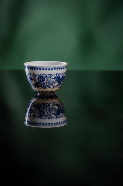 [清本源 x Gohobi Gallery] Prosperity Cup: Blue Flower Watermelon and Butterfly Design