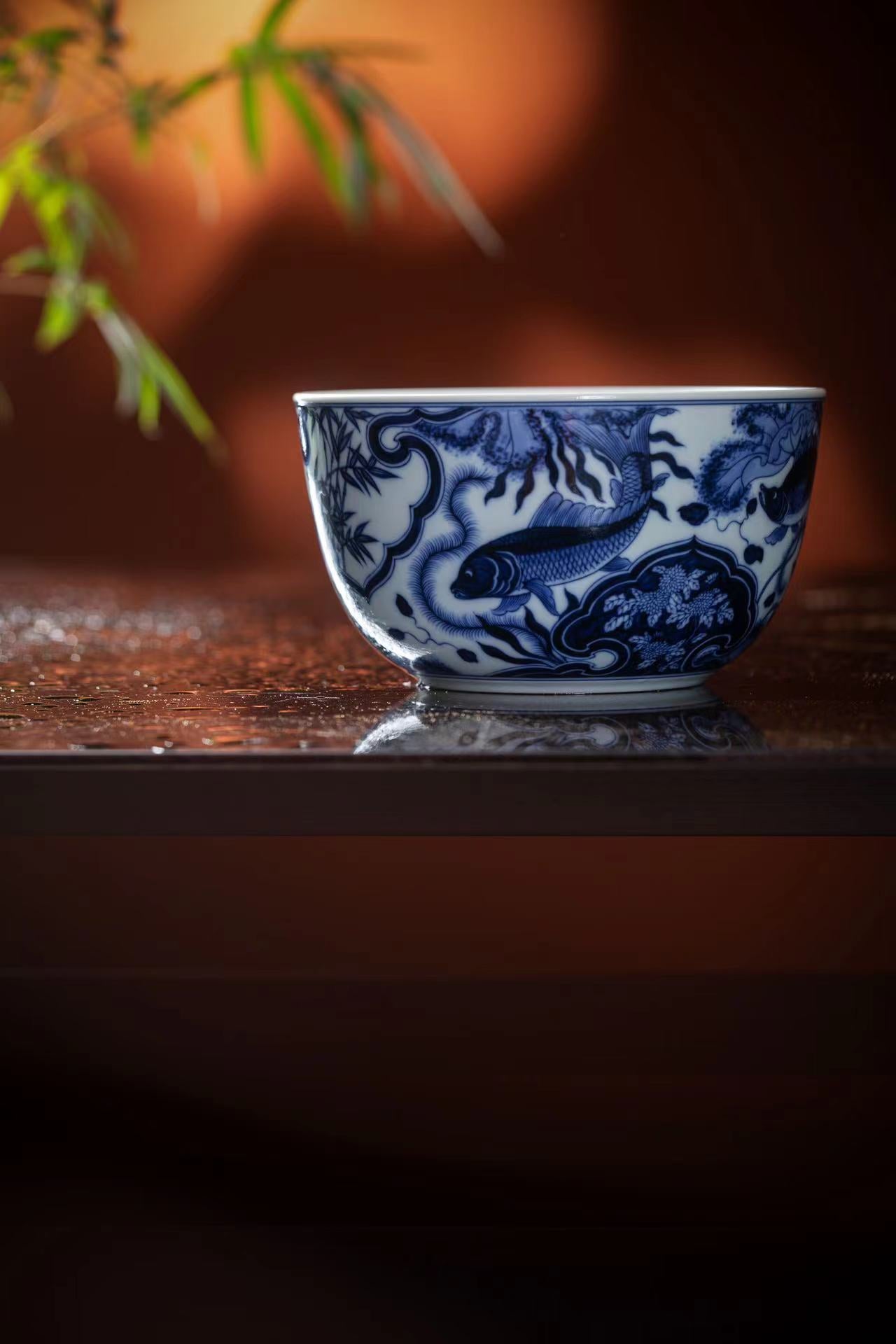 [清本源 x Gohobi Gallery] Bol fabriqué à la main à motif de poisson lotus aux neuf dragons