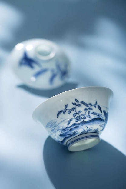 [清本源 x Gohobi Gallery] Gaiwan scène de lotus bleu et blanc et d'oie roseau