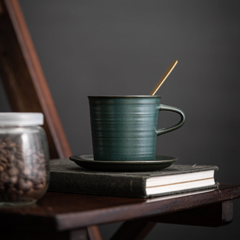 Ensemble tasse à café et soucoupe en céramique Tasse à café en poterie grossière japonaise Ensemble de café rétro Tasse en céramique faite à la main simple et créative