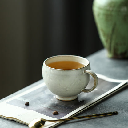 Gohobi Tasse à café blanche Kohiki en céramique classique et moderne faite à la main