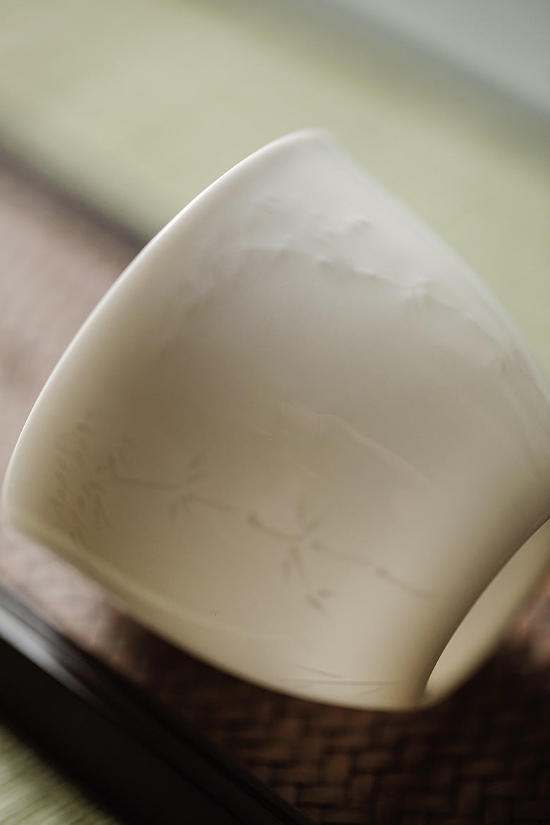 Gohobi Handmade White Porcelain Hand-embossed Ceramic Tea Cup