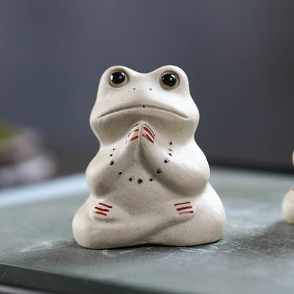 Gohobi Handmade Ceramic YiXing Clay Frog Ornament Tea pet