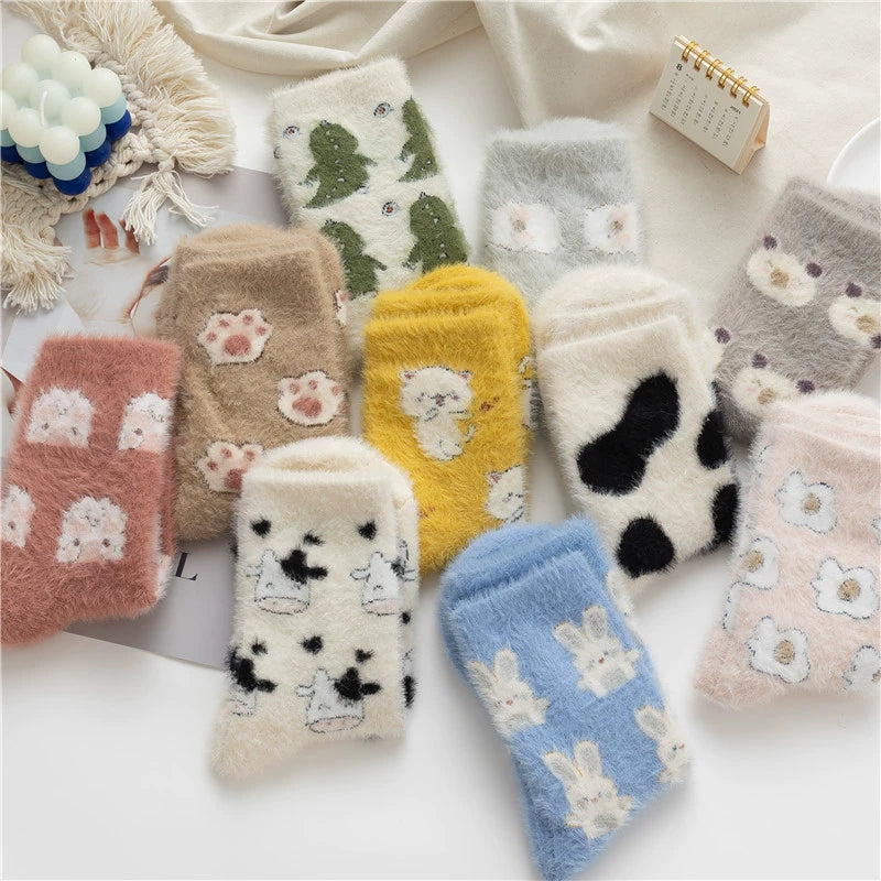 Chaussettes en polaire fufu douces automne et hiver nouvelle vache de dessin animé mignonne chaussettes en polaire corail épaisses chaussettes à tube moyen chaussettes moelleuses pour enfants