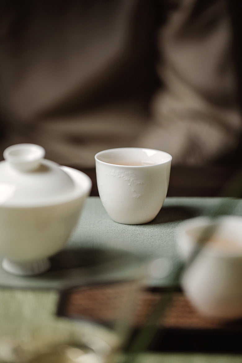 Gohobi Handmade White Porcelain Hand-embossed Ceramic Tea Cup