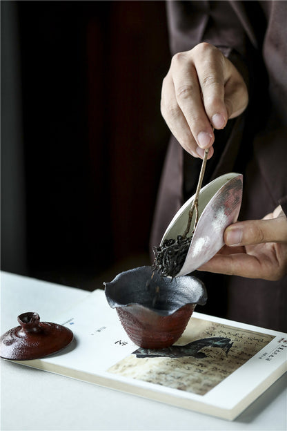 Cuillère à thé en céramique Gongfu de Gohobi rose et argent