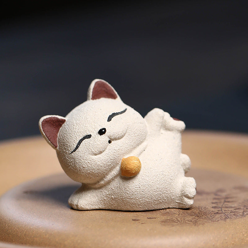 Gohobi Handmade Ceramic YiXing Clay Lucky Cat Ornament Tea pet