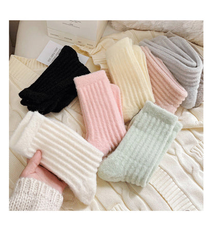 Chaussettes épaisses pour femmes automne et hiver, chaussettes chaudes en polaire épaisse imitation vison, chaussettes tube couleur unie à bande verticale, chaussettes de confinement pour sommeil d'hiver