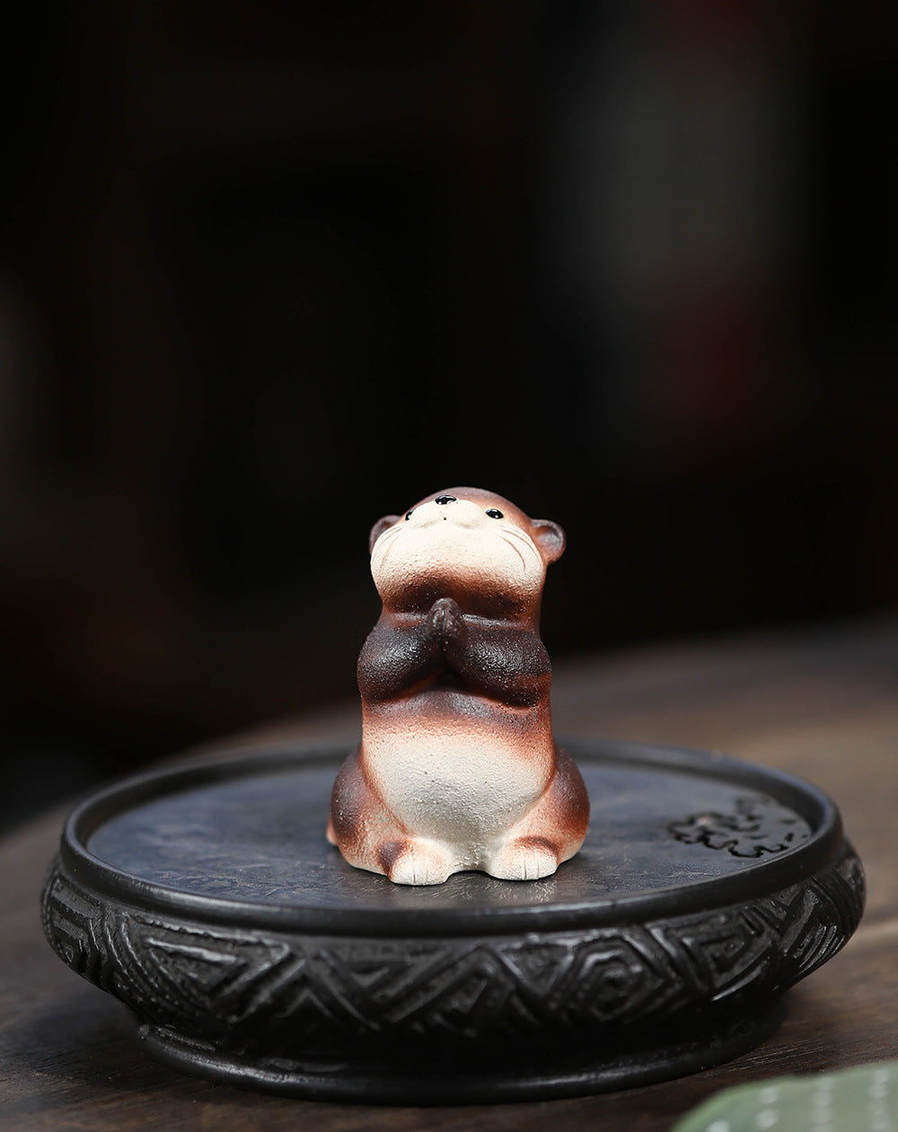 Gohobi Handmade Ceramic YiXing Clay Otter Ornament Tea pet