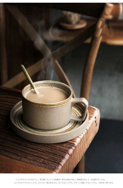 Tasse à café et soucoupe en grès noir et marron faites à la main par Gohobi