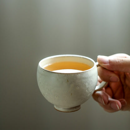 Gohobi Tasse à café blanche Kohiki en céramique classique et moderne faite à la main