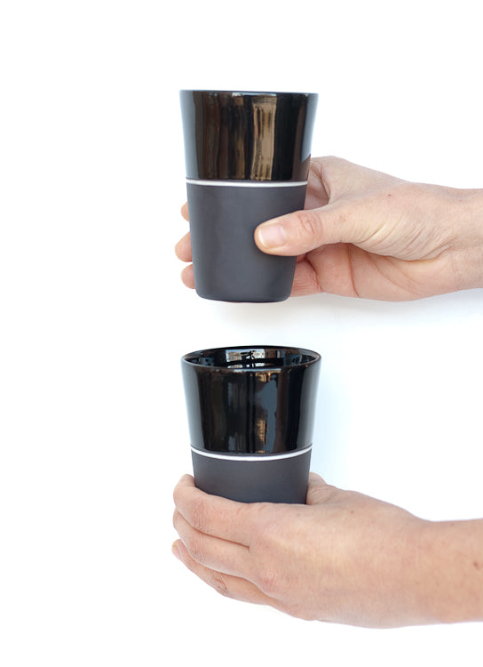 [Sue Ure x Gohobi] Black porcelain Tall beaker