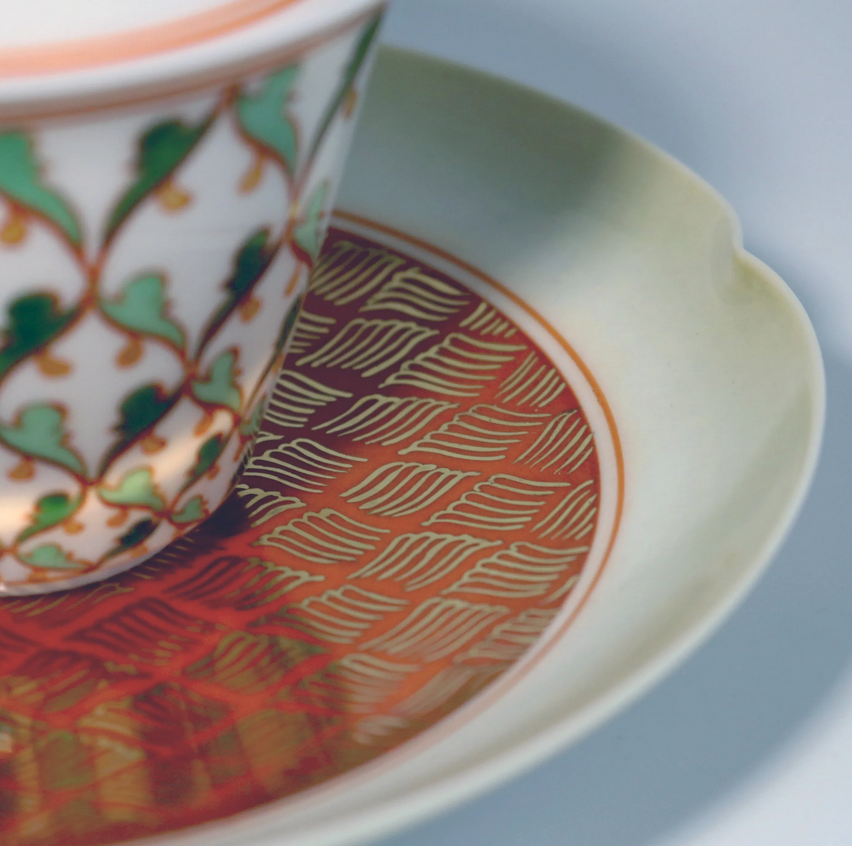 [Qinghetang x Gohobi Gallery] Hand-painted Golden Waves Tea Coffee Saucer Plate