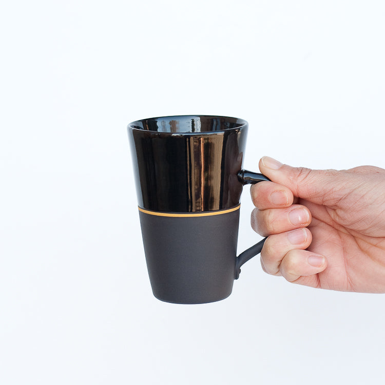 [Sue Ure x Gohobi] Black porcelain Tall mug