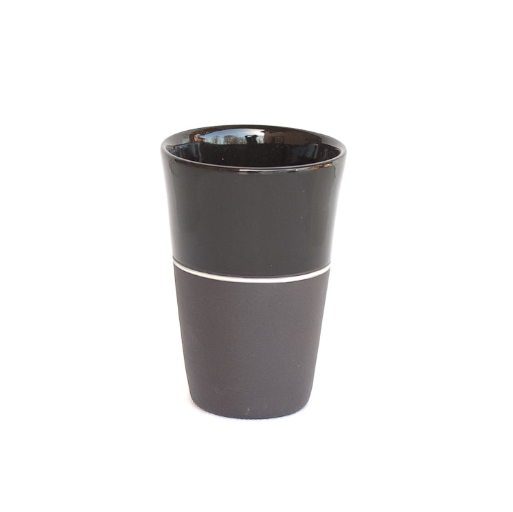 [Sue Ure x Gohobi] Black porcelain Tall beaker