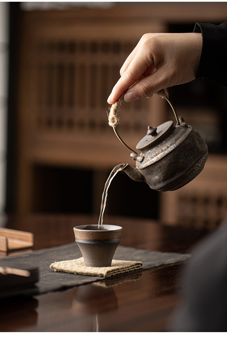 Gohobi Japanese Style Gilded Iron Glazed Teaopot