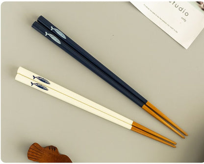 Gohobi SUNLIFE Japanese-Style Whale Wooden Chopsticks