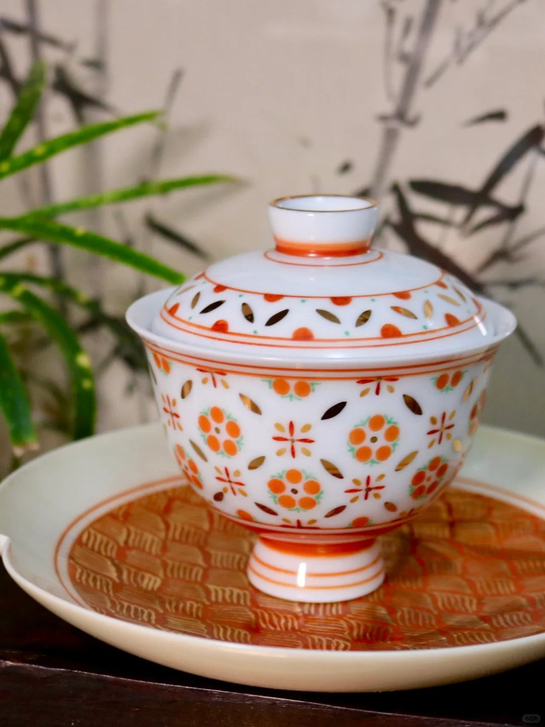 [清和堂 x Gohobi Gallery] Hand-painted Golden Red Orange Lotus Tea Gaiwan