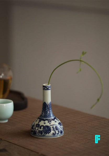 Gohobi Oriental vase blue and white porcelain hand painted handmade mini vases Chinese Japanese Chado table decor gift wedding birthday