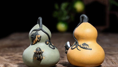 Gohobi Handmade ceramic YiXing clay fruit and Frog Tea ornaments Tea pets Chinese Gongfu tea Kung fu tea Japanese Chado unique ornaments