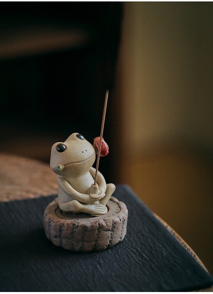 Gohobi Handmade incense holder Ceramic frog Incense stick holder Gongfu tea Japanese Chado