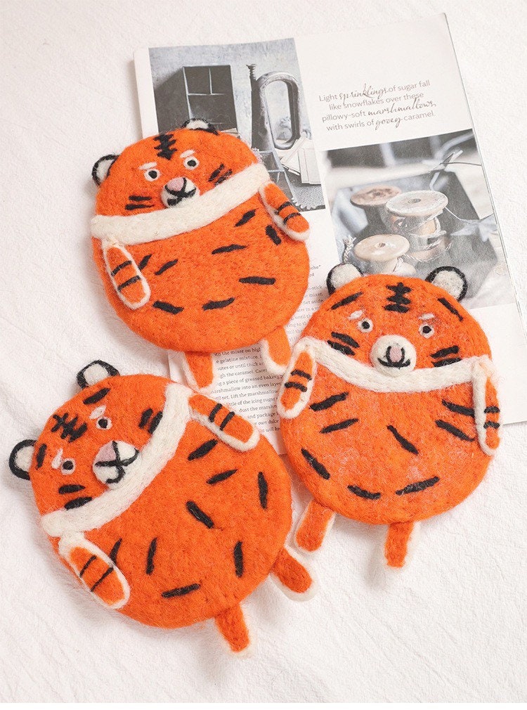 Gohobi Wool coaster, animal coaster, orange tiger coaster, gift for her, gift for him