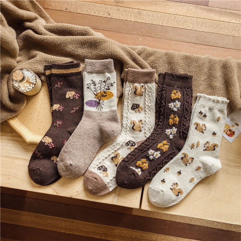 Floral socks Women Winter Socks gift wool flowers animal Squirrels Korean Japanese socks